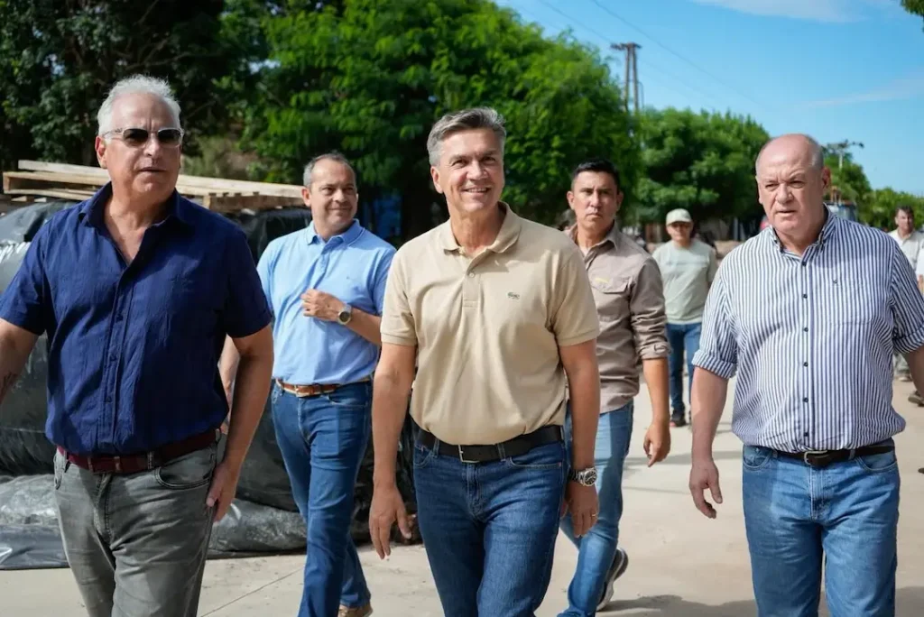 El pavimento transforma Campo Largo: obra clave para los vecinos
